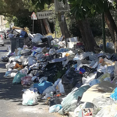 Emergenza rifiuti. Terza Commissione consiliare incontra presidente della Rap Todaro