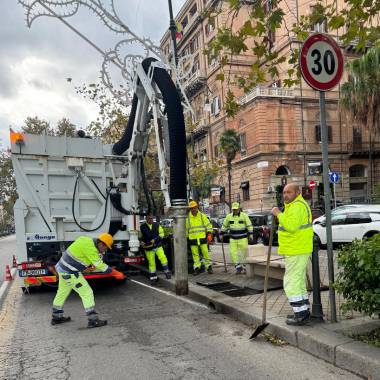 Lavori Pubblici. Al via pulizia e manutenzione caditoie stradali e manufatti per lo smaltimento delle acque meteoriche