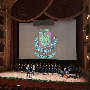 Polizia Municipale. Presentato ieri sera al Teatro Massimo, nel 75° anniversario della ricostituzione del Corpo, il calendario 2025