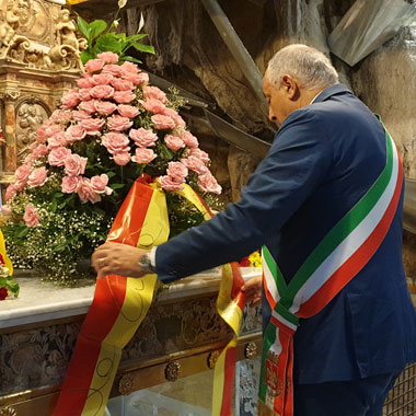 Festino. Stamattina al santuario di Monte Pellegrino l'omaggio floreale a Santa Rosalia del sindaco Roberto Lagalla