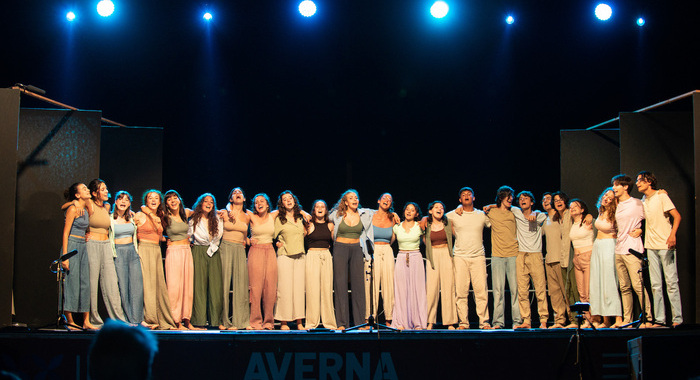 Il Teatro Ditirammu presenta “Quasi eroi, una tragedia comica” di Elisa Parrinello con gli allievi della Scuola DitirammuLab