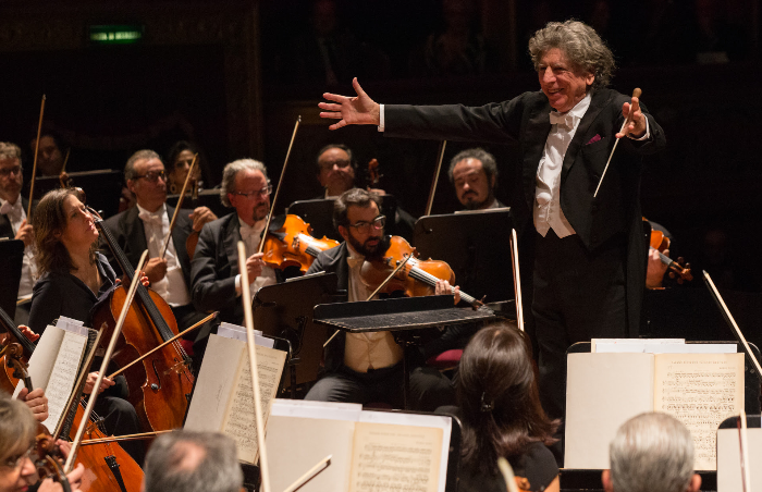 Gabriele Ferro con l’Orchestra e il Coro del Teatro Massimo