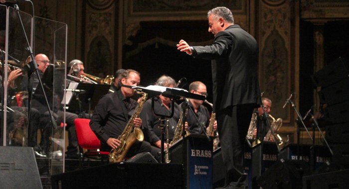 Immagine - Il concerto dell'Orchestra Jazz Siciliana al Teatro Massimo